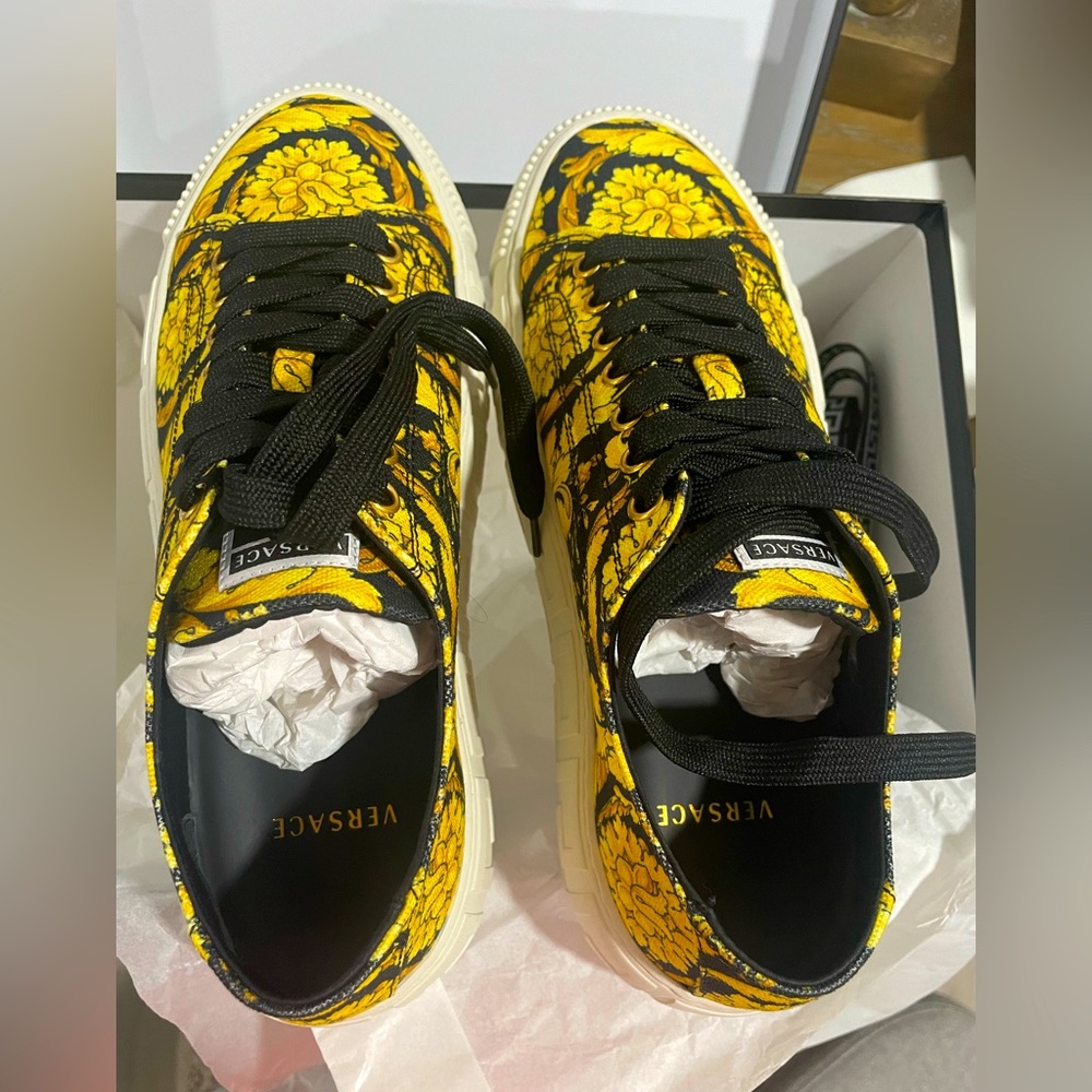VERSACE Sneakers Authentic